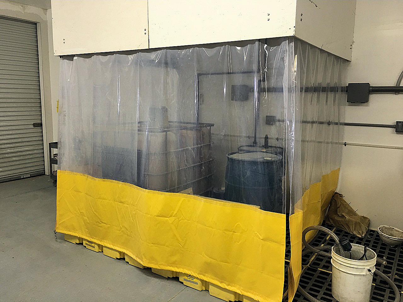 chemical-containment-curtains chemical-containment-curtains