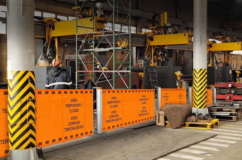 industrial barriers retractable for safety