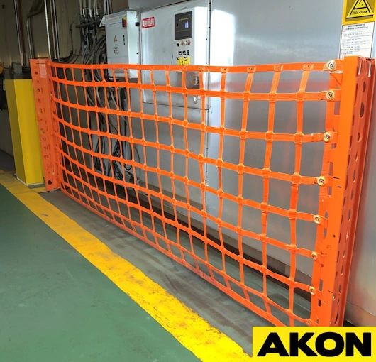 Retractable safety barrier netting
